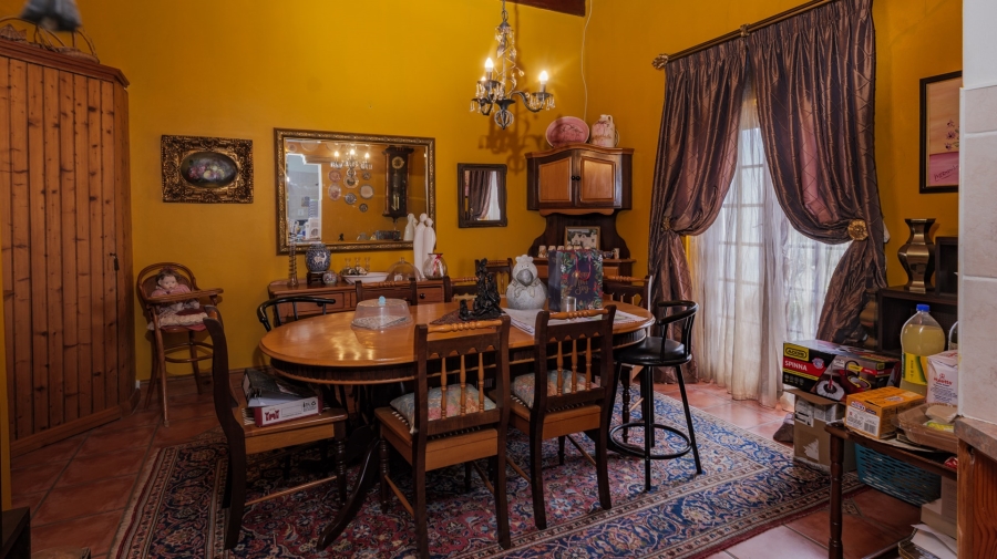 5 Bedroom Property for Sale in Bredasdorp Western Cape